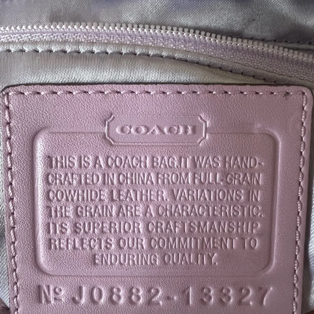 Coach Lilac Penelope Hobo Bag with Elegant Crescent Design - Picture 7 of 10